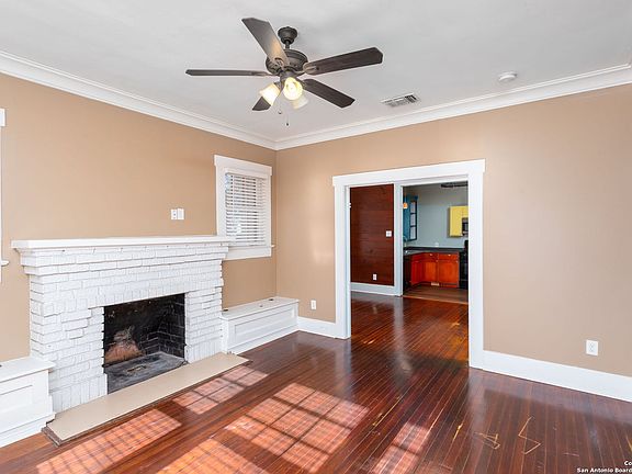 5th image of 121 W HIGHLAND BLVD