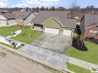 5350 N Kirsten Curv, Peoria, IL 61615