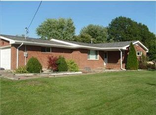 812 McGovern Rd, Houston, PA 15342