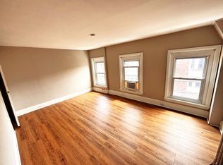 236 E Hector St APT 2, Conshohocken, PA 19428