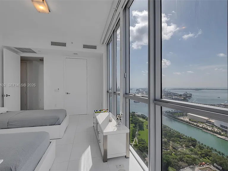 1100 Biscayne Blvd #3901 — Photo 16