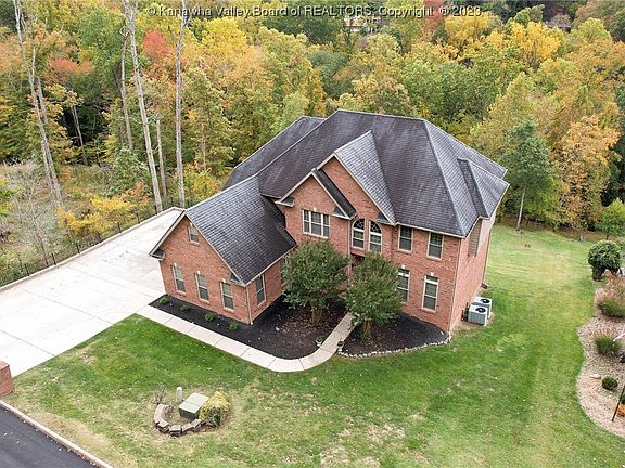 5th image of 7 Joplin Pl