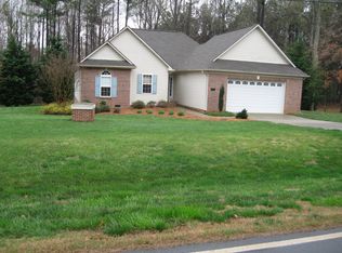 7300 Pine Ridge Dr, Denver, NC 28037
