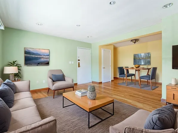 116 Bradlee St APT 4, Hyde Park, MA 02136