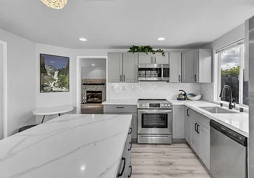 1500 Deerfield Cir Photo 1