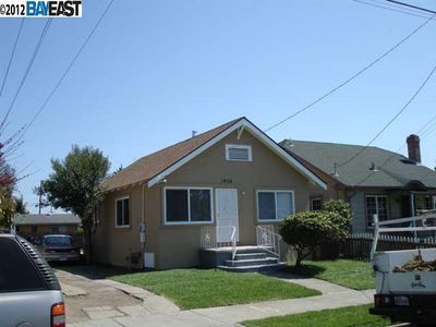 (Undisclosed Address), Oakland, CA, 94621