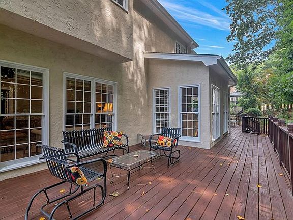 5th image of 649 Lighthorse Dr NW