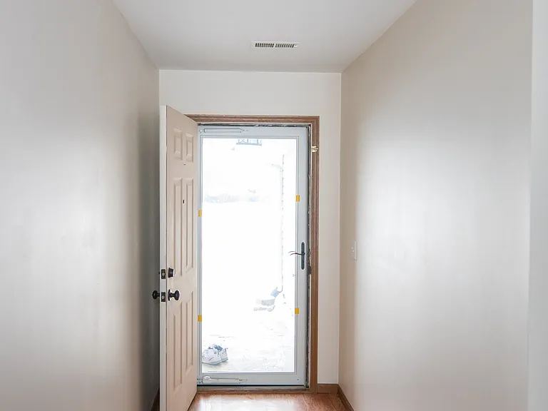 116 Pierre Pl — Photo 3