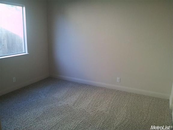 4th image of 6319 Jackson Ave