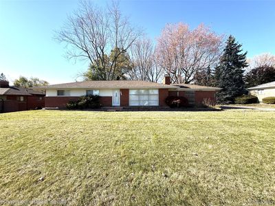 28231 Farmington Rd, Farmington Hills, MI, 48334