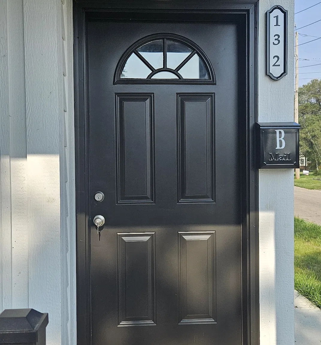 132 N Traub Ave — Photo 4
