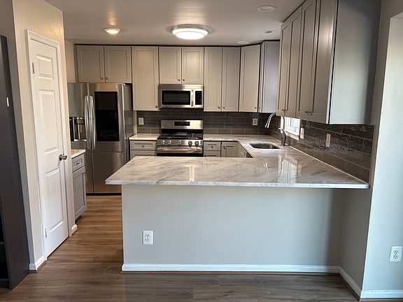4th image of 5124 Winding Woods Dr