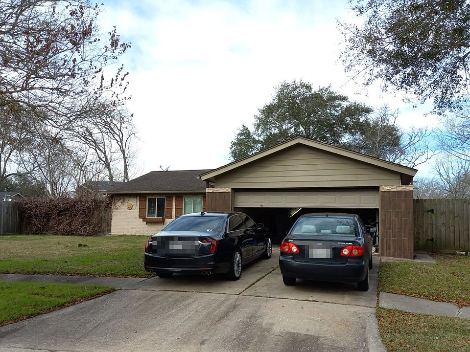 1st image of 219 Redbud Cir