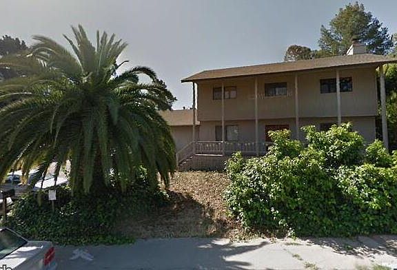 2nd image of 531 Luneta Dr