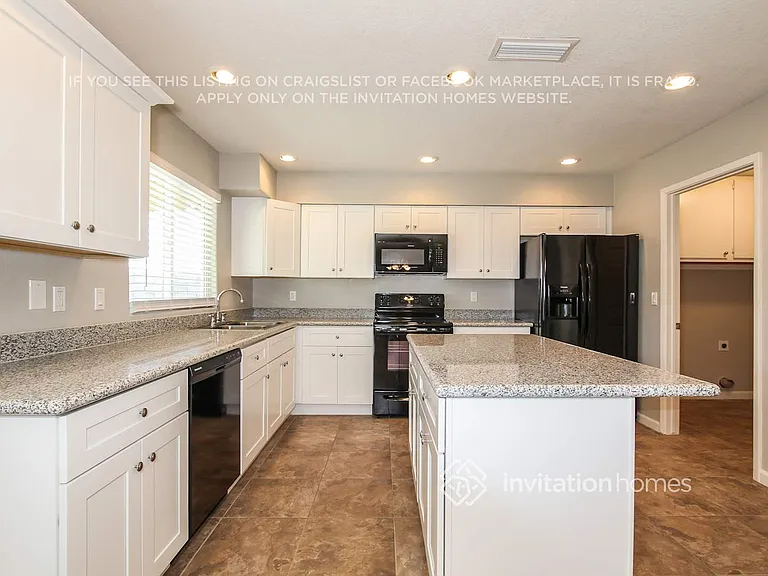 3419 E Angela Dr — Photo 9