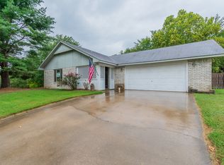 6071 W 710th Rd, Hulbert, OK 74441