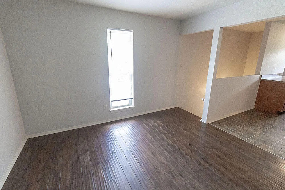 4 bed, 2.0 bath, 1456 sqft, $2,800 — Photo 4