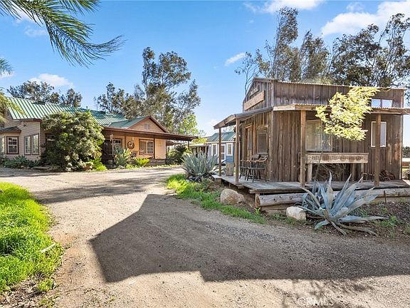 4th image of 6091 Appaloosa Ave