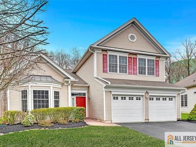 32 Edgemere Dr, Kendall Park, NJ, 08824