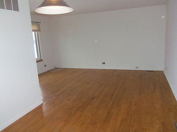 5th image of 7343 Country Creek Way #24