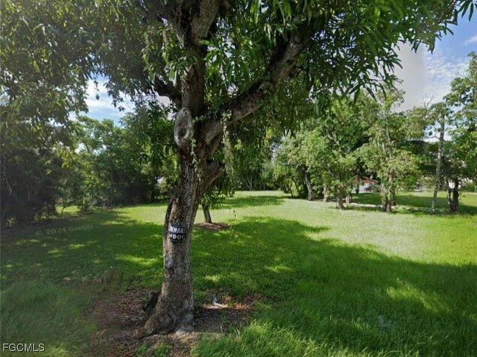 1st image of 3019 Kunze St