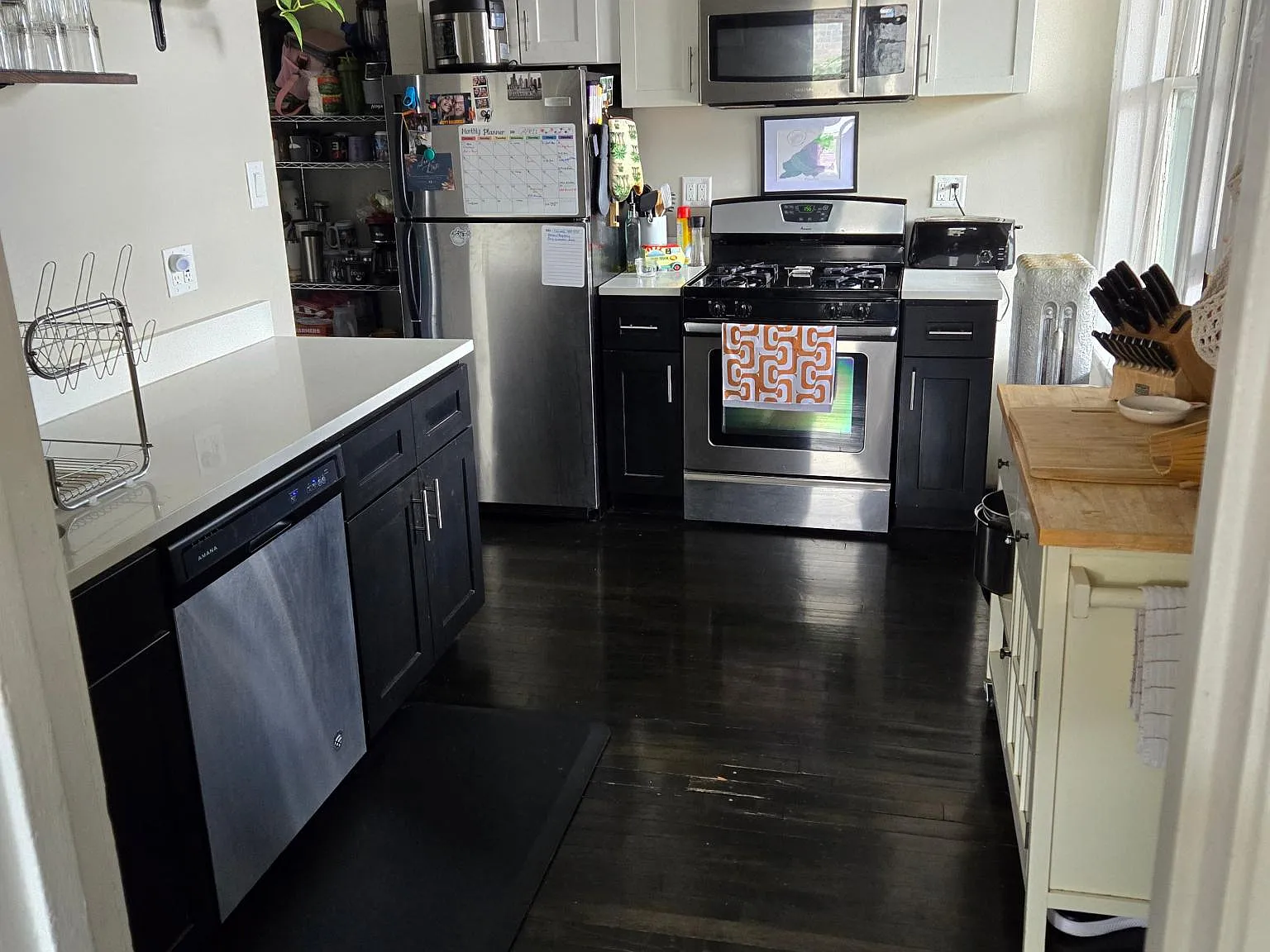 2 bed, 1200 sqft, $2,350 — Photo 4
