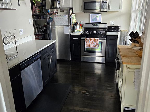 4th image of 4545 N Rockwell St #2