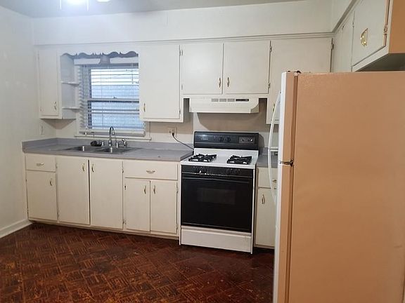 2nd image of 728 Superior Ave #728-A