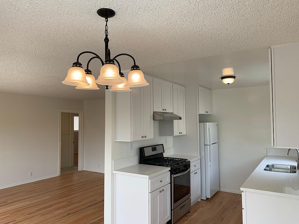 1st image of 1123 S Sherbourne Dr APT 101