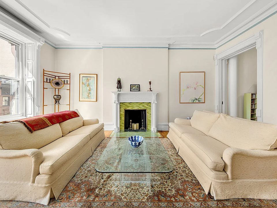 1st image of 55 E 76th St #12