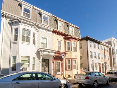 11 Vinton St, South Boston, MA, 02127