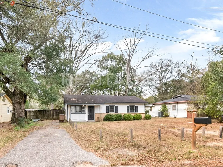 1165 Barker Dr W — Photo 22