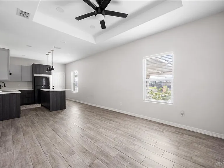 1000 Kohala Ave #4 — Photo 4