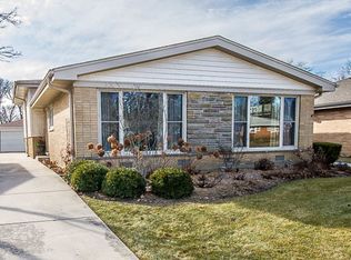 10429 Preston St, Westchester, IL