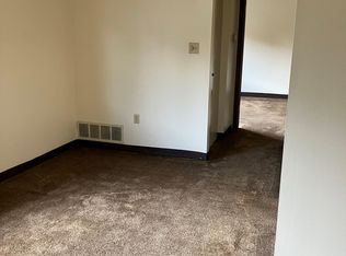 830 Library Ave APT 4A, Carnegie, PA 15106