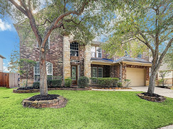 3rd image of 2509 Riverchase Forest Ct