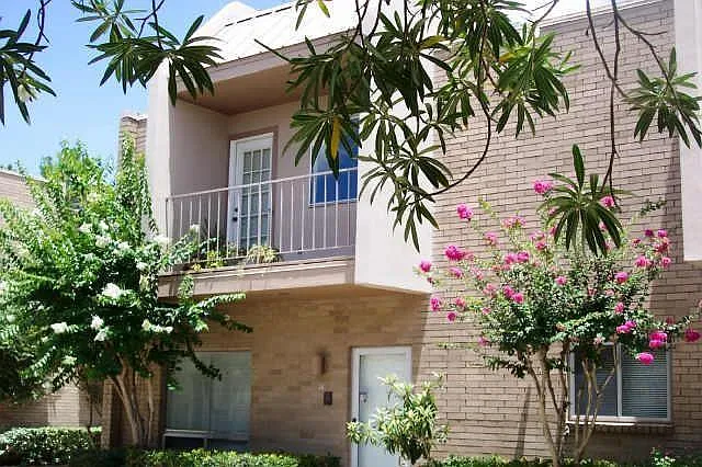 1115 Augusta Dr #36 — Photo 2