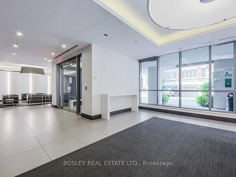 377 Madison Ave #312 — Photo 23
