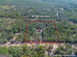 5768 Holly Dr, Blackshear, GA 31516