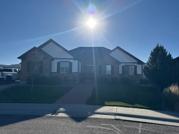 1326 War Emblem Ln, Rock Springs, WY 82901