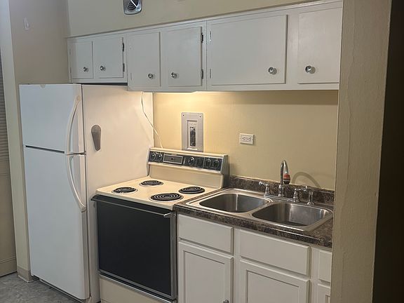 3rd image of 1938 N 17th Ave #0