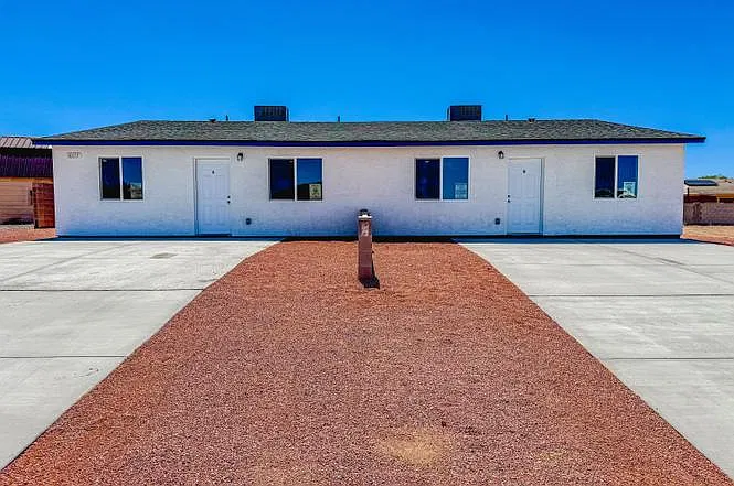 10207 W Century Dr — Photo 1