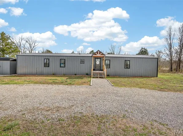 17007 Dogwood Dr, Lebanon, MO 65536