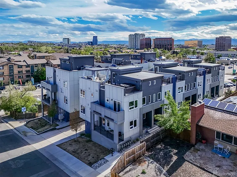 435 S Forest St #6 — Photo 47