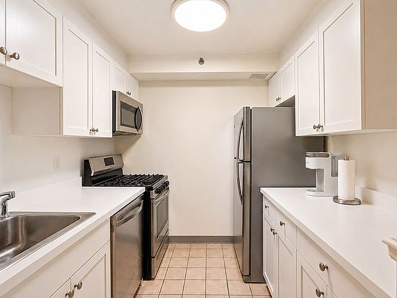 4th image of 1825 Madison Ave APT 3M