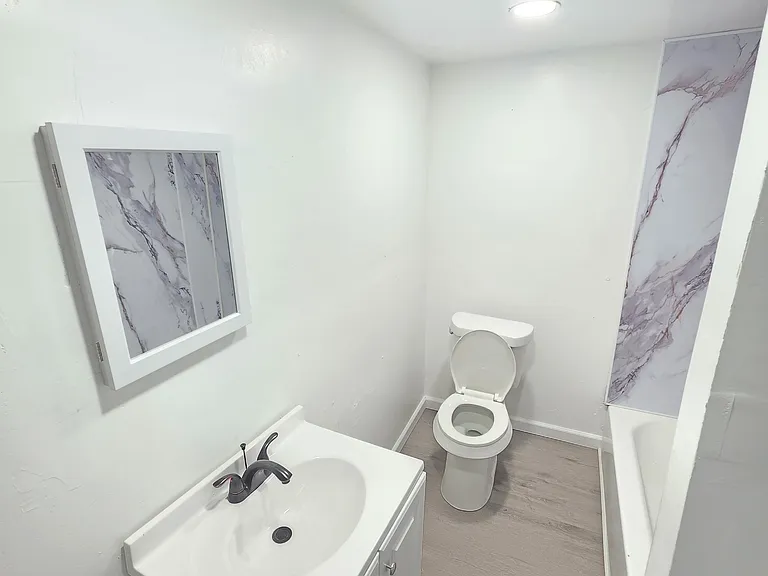 8408 Mettetal St — Photo 23