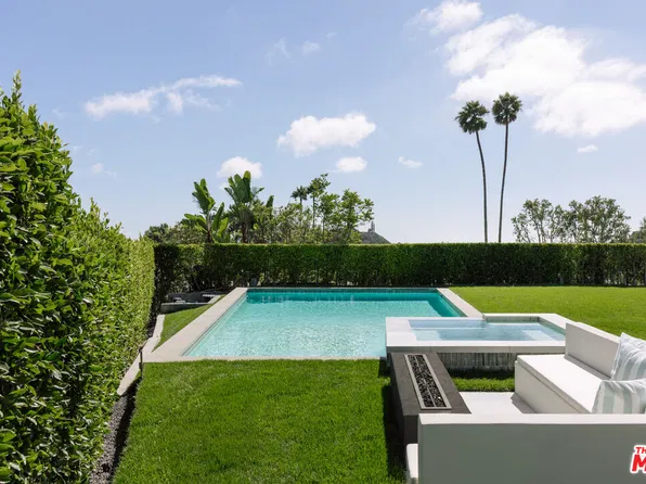 2162 Westridge Rd, Los Angeles, CA 90049