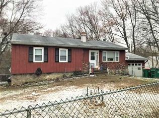 82 Tamarack Hill Dr, Poughkeepsie, NY 12603