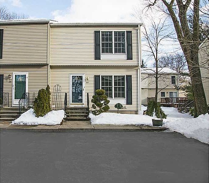 1st image of 23 Wood Hollow Ln