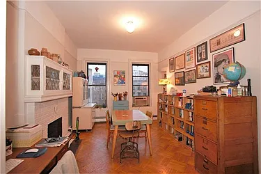 Rented by R New York